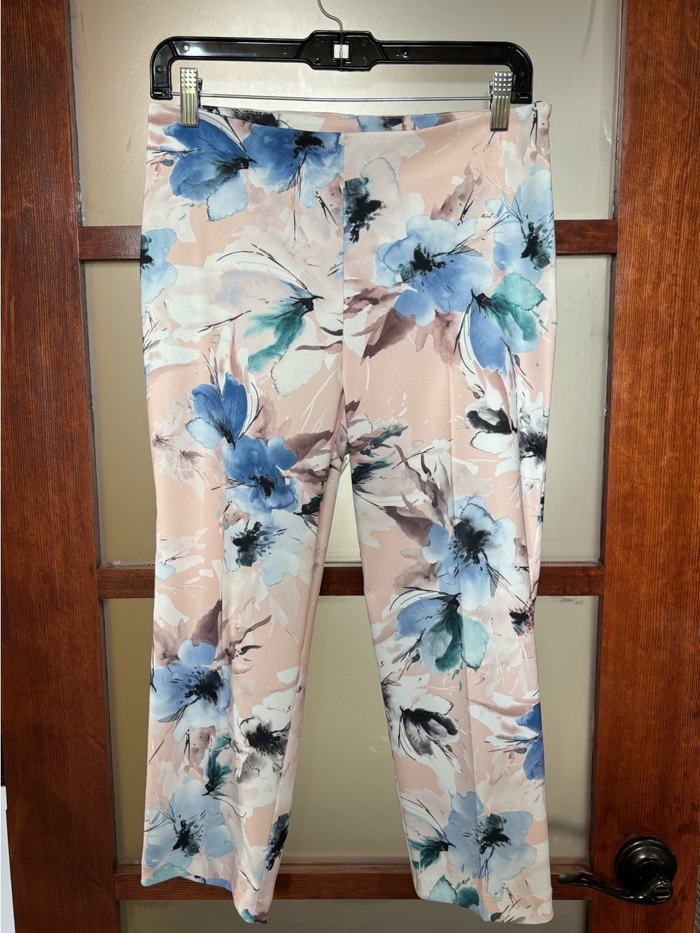 Frank Lyman Design Pink Floral Pants